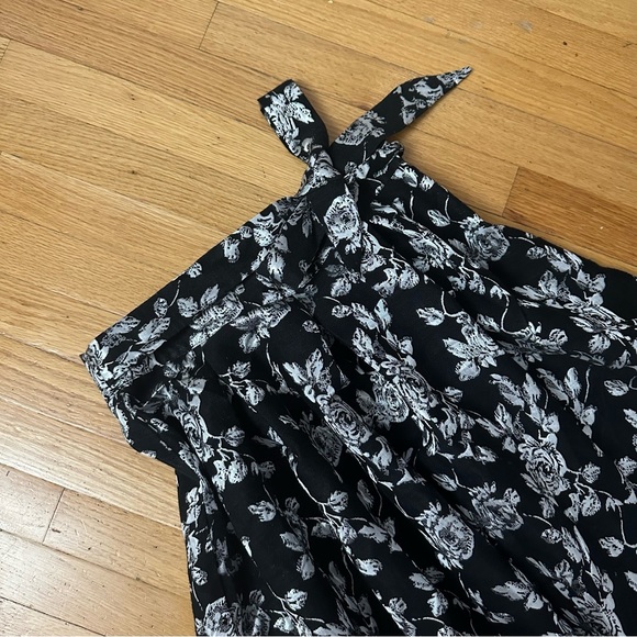 QED LONDON metallic high low skirt - Picture 2 of 4